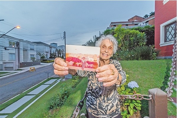Cheia de lembranças, Glorinha ressalta Vida em comunidade e segurança