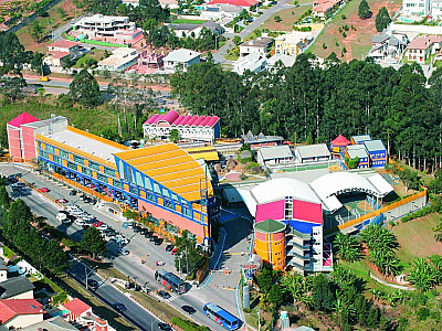 Com educação baseada em todas as áreas do saber, Colégio Objetivo completa 33 anos no bairro