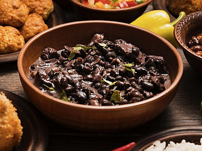 Escola Castanheiras sediará feijoada solidária em outubro