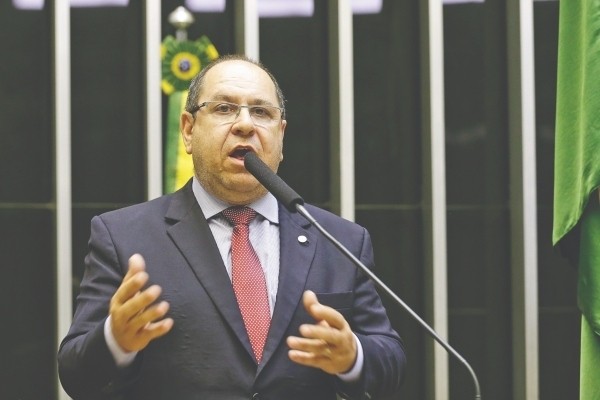 Só um projeto dos deputados federais da região foi transformado em lei