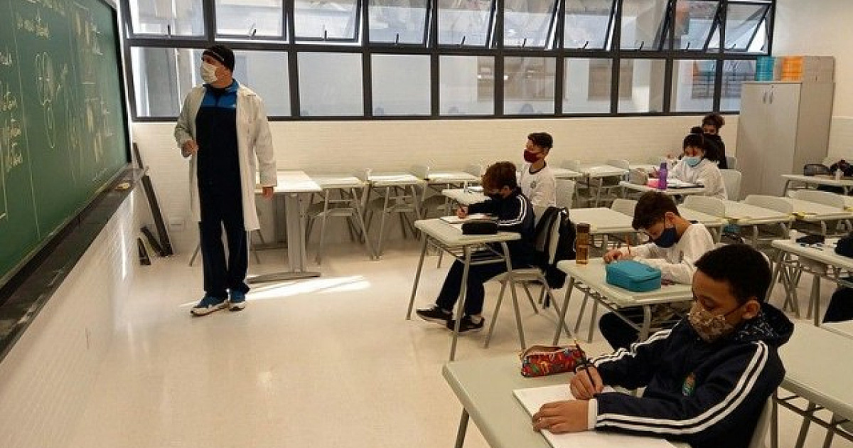 A partir de 2022, Furlan concederá aumento de 29% para os professores