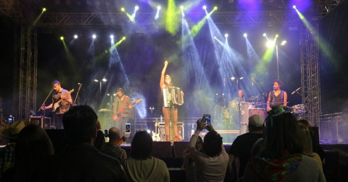 Governo de SP libera shows em pé e funcionamento de baladas no estado nesta segunda-feira (1º)