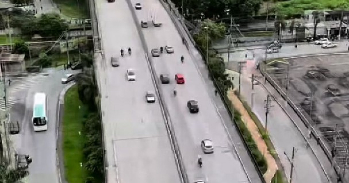 Rachaduras em viaduto não trazem risco à população, diz prefeito de Barueri