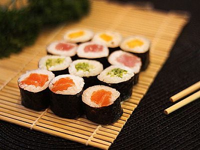 DOM POKE & Sushi é a nova opção gastronômica do Alpha Square Mall