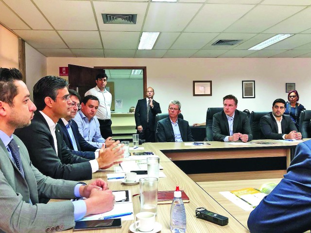 Cioeste discute criação de Hospital Regional e nova faixa na Castello