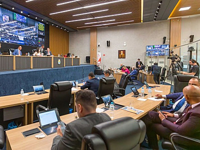 Novo plano de mobilidade de Barueri prevê mais semáforos inteligentes e redução de velocidade em via