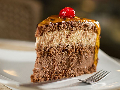 Bolo de chocolate com maracujá é destaque do mês de novembro na Sodiê