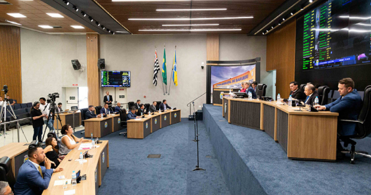 Câmaras voltam do recesso nesta terça-feira (1º)