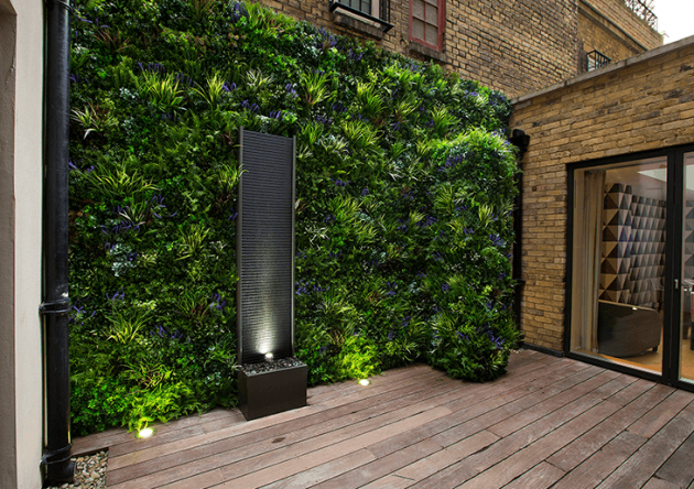 Jardim vertical atua como barreira sonora contra ruídos