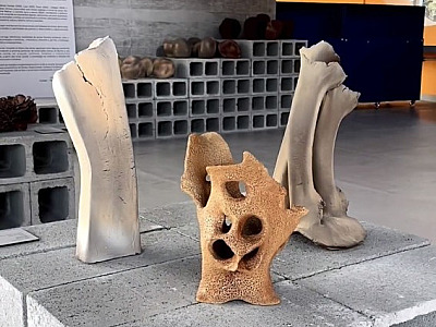 Praça das Artes de Barueri recebe exposição "Colapsos Sensoriais - Da Argila ao Infinito"