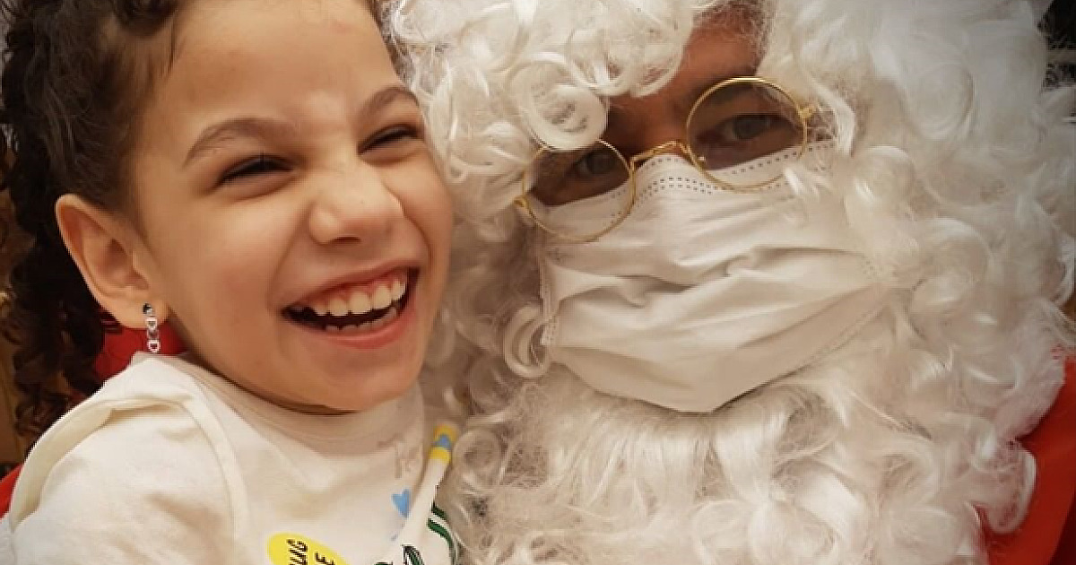 Sacolinhas de Natal da Rainha da Paz já estão disponíveis