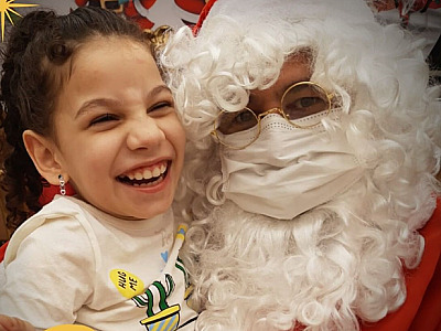 Sacolinhas de Natal da Rainha da Paz já estão disponíveis