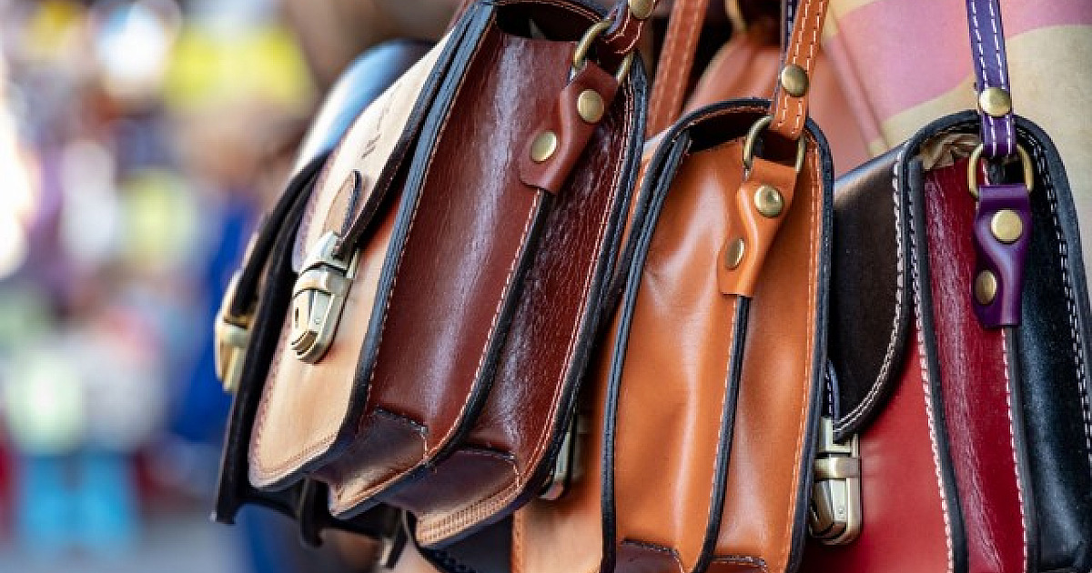 Apae Barueri realiza bazar especial em comemoração do Dia da Mulher