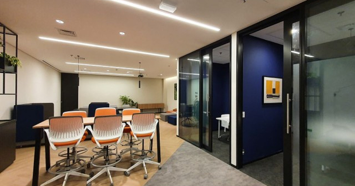 Após 2 anos de pandemia, a Hewlett Packard Enterprise reabre seu escritório em Alphaville priorizand