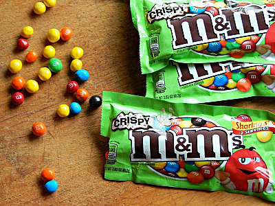 M&M’s lança sabor ‘Crispy’ no Brasil