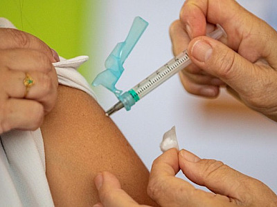 Governo de SP passa a disponibilizar segunda dose da vacina bivalente contra a COVID-19