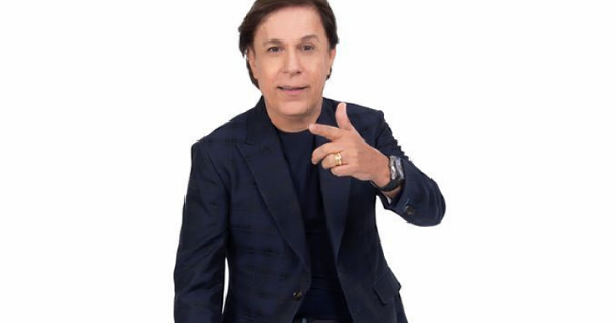 Tom Cavalcante faz apresentação única do novo espetáculo em Barueri