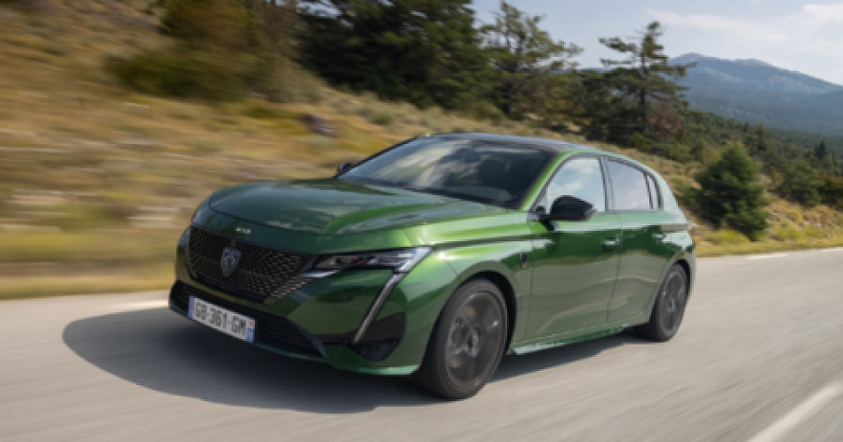 Novo PEUGEOT 308 é premiado no German Car Of the Year 2022