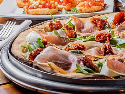 Com 78 anos de história, Pizzaria Paulino chega a Alphaville