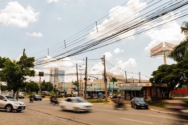 Ano novo, problema antigo: temporais alagam vias de Alphaville