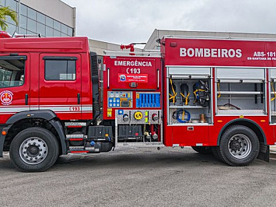 Santana de Parnaíba entrega novo caminhão para Corpo de Bombeiros da cidade