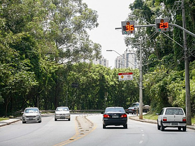 Radar da Via Parque foi recordista de multas em 2022 em Alphaville