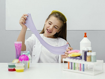 Espaço Arqos terá oficina de slime neste sábado (12)