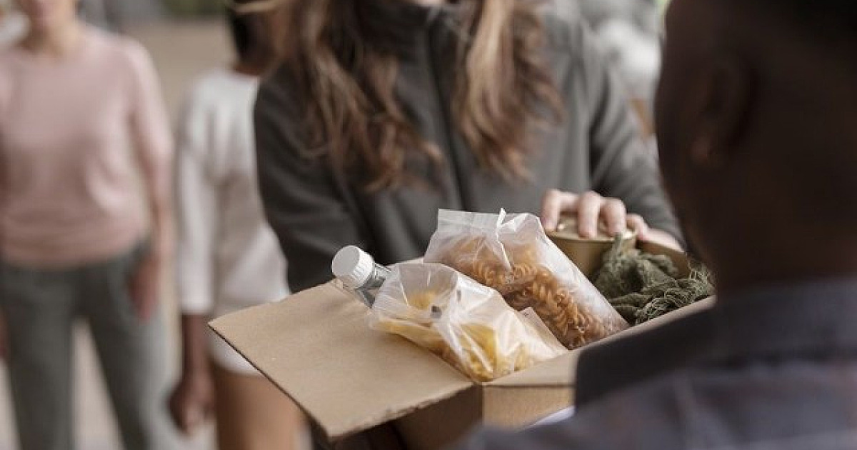 Atos e Amor realiza drive-thru solidário em Alphaville