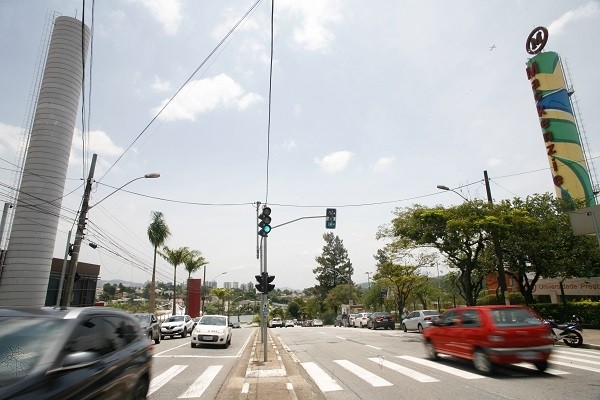 Moradores relatam assaltos à mão armada na região do Tamboré