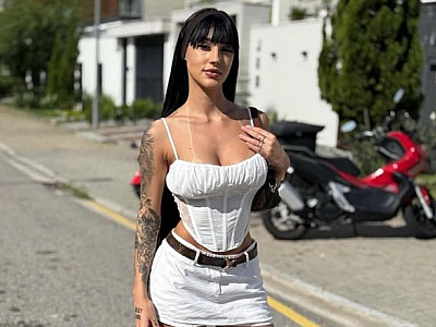 Bia Miranda, neta de Gretchen, registra BO por agressão na delegacia de Barueri