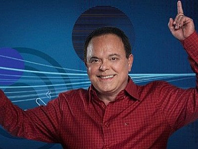 Apresentador Fernando Vanucci morre aos 69 anos