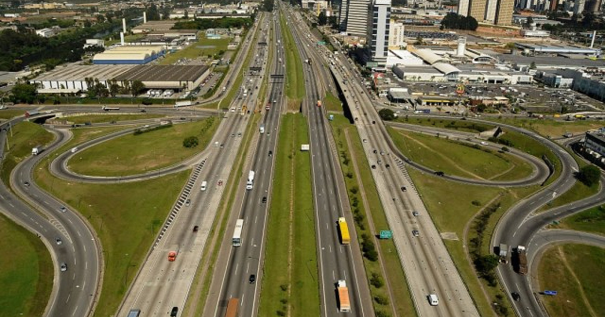 Volta do feriado deve ter fluxo intenso das 11h às 21h