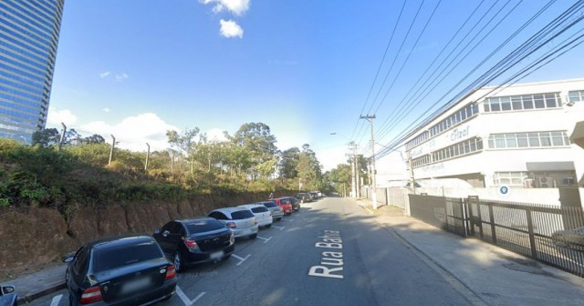 CCR ViaOeste interdita via para seguir com as obras de ampliação da Castello Branco