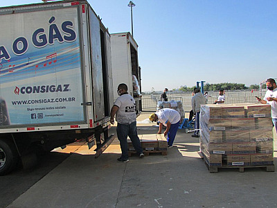 Consigaz promove campanha para arrecadação de alimentos em Alphaville