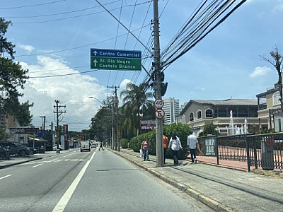Fios das alamedas Rio Negro e Araguaia devem ser aterrados até o fim do semestre