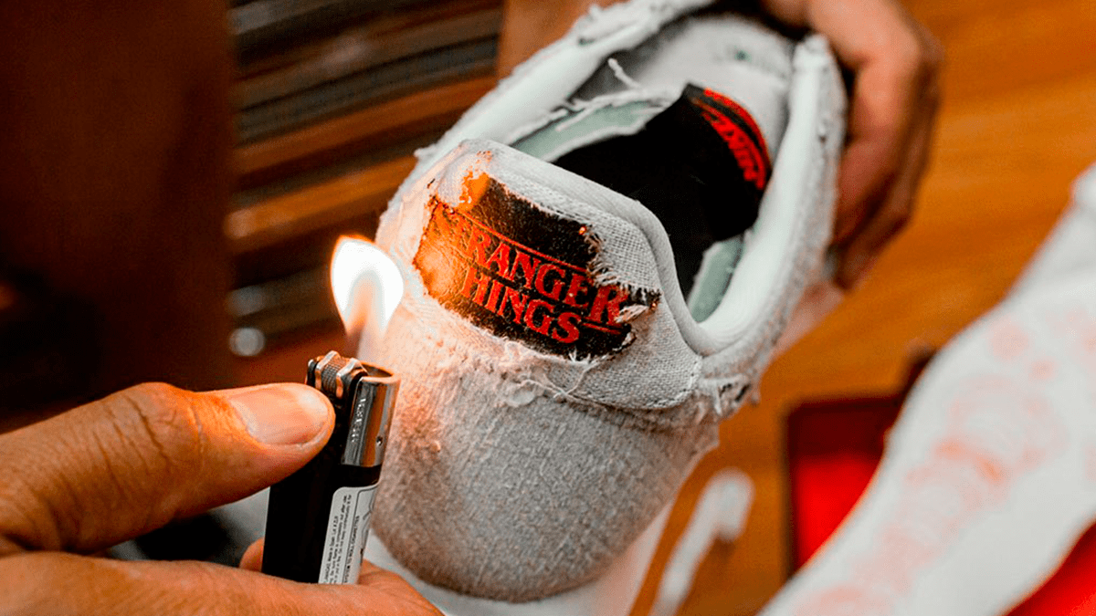 Nike lança tênis de Stranger Things com mensagens secretas reveladas apenas com fogo