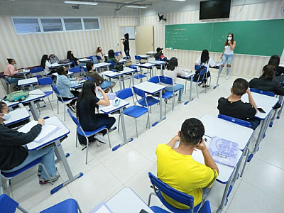 Santana de Parnaíba inicia cursinho pré-vestibular em parceria com Instituto Castanheiras