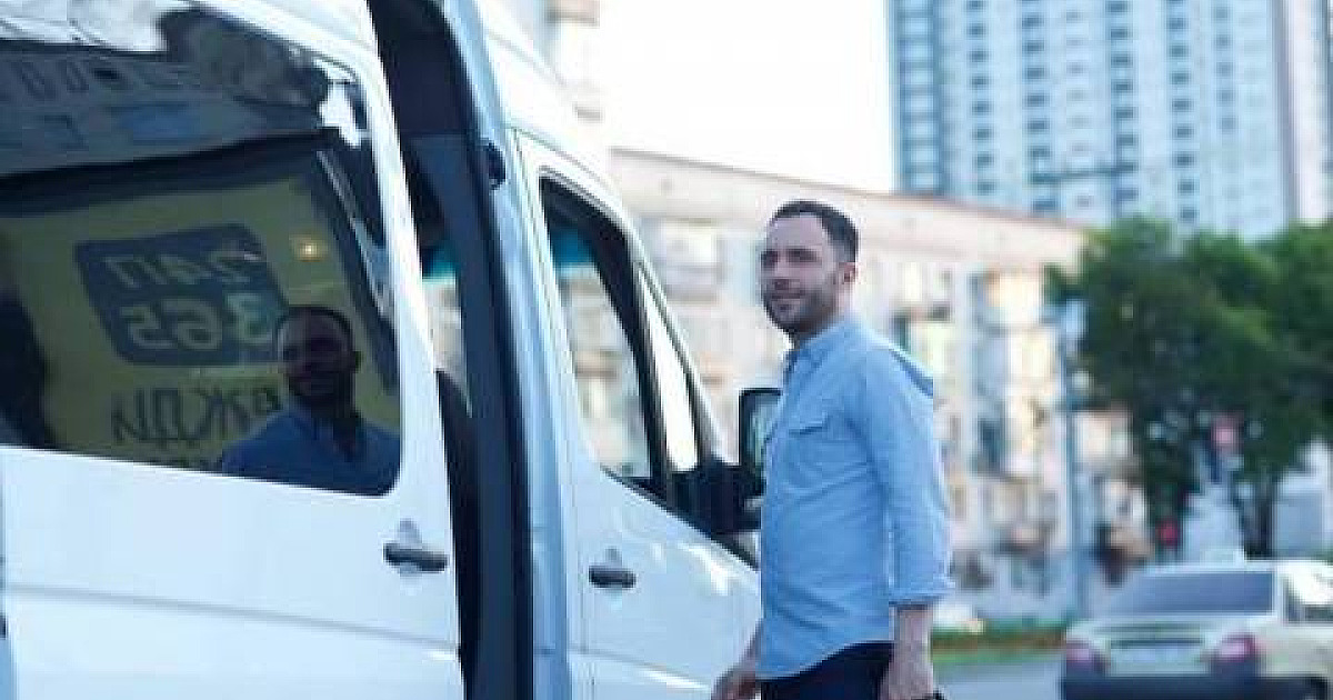 Uber entra no ramo de fretados e expande serviços para empresas