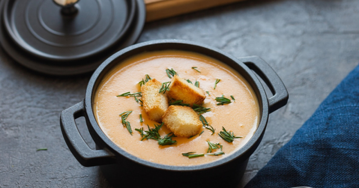 4 opções de sopas e cremes para aproveitar nos dias frios