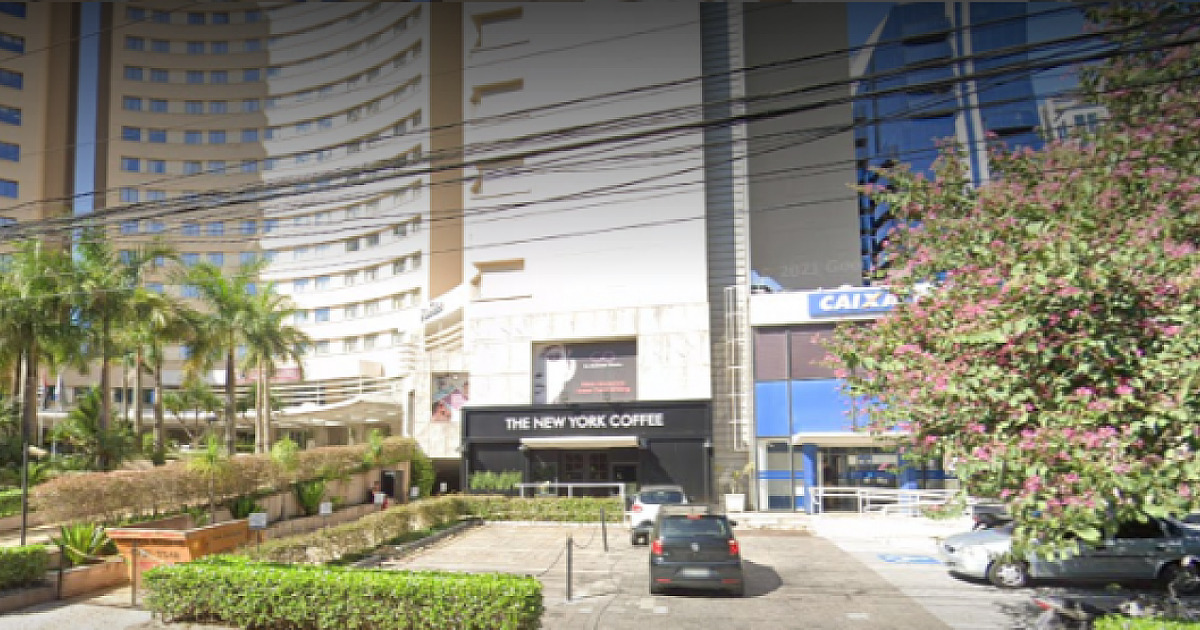 Morador de Alphaville é assaltado em estacionamento
de café na Al. Rio Negro