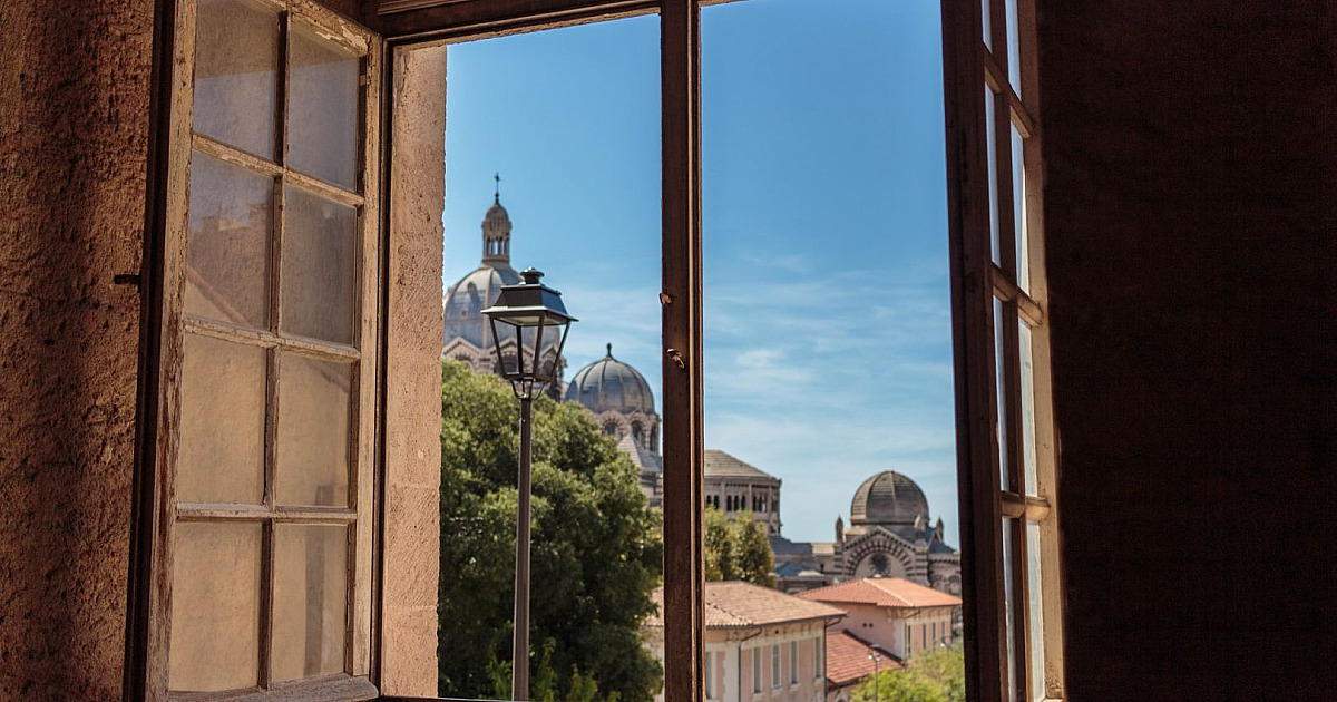 Criado na quarentena, site permite contemplar a vista de janelas ao redor do mundo