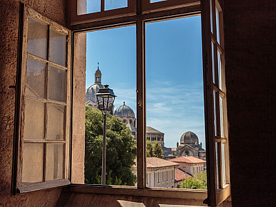 Criado na quarentena, site permite contemplar a vista de janelas ao redor do mundo