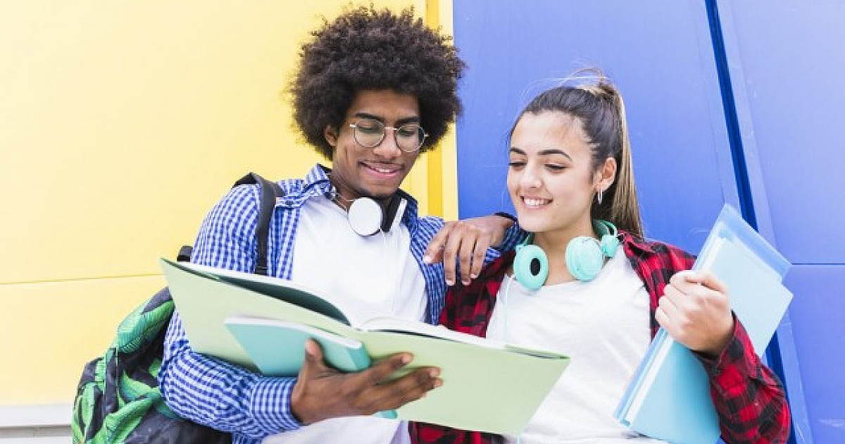 Especialista dá dicas para revisar o conteúdo escolar de maneira leve nas férias