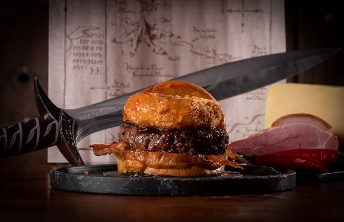 Hamburgueria Tradi cria menu inspirado em livro do Hobbit