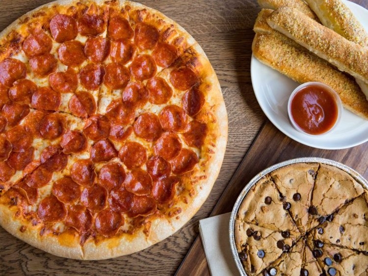 Nova campanha da Pizza Hut estabelece a quarta-feira como o dia da pizza
