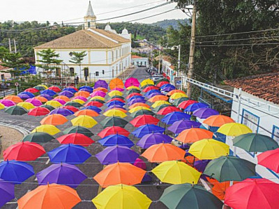 Como atrativo turístico, Santana de Parnaíba terá “Rua dos Guarda-Chuvas”