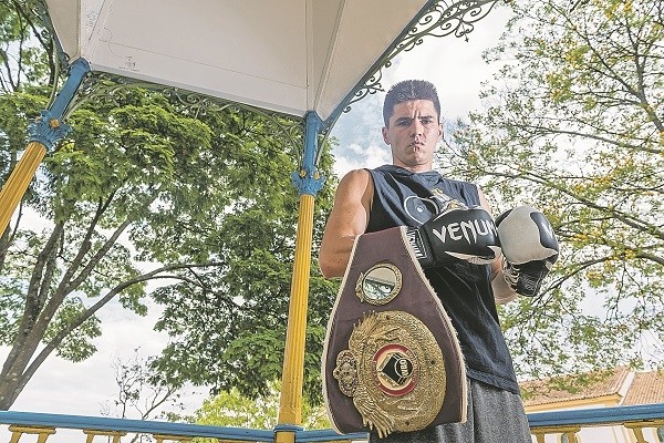 Morador da região vai em busca de título mundial de boxe