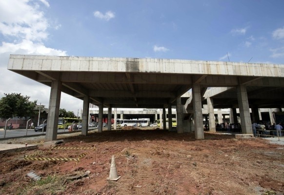 Doria herda na região três obras paradas do governo França