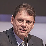 Pesquisa aponta Tarcísio de Freitas como favorito na corrida pelo Governo de SP