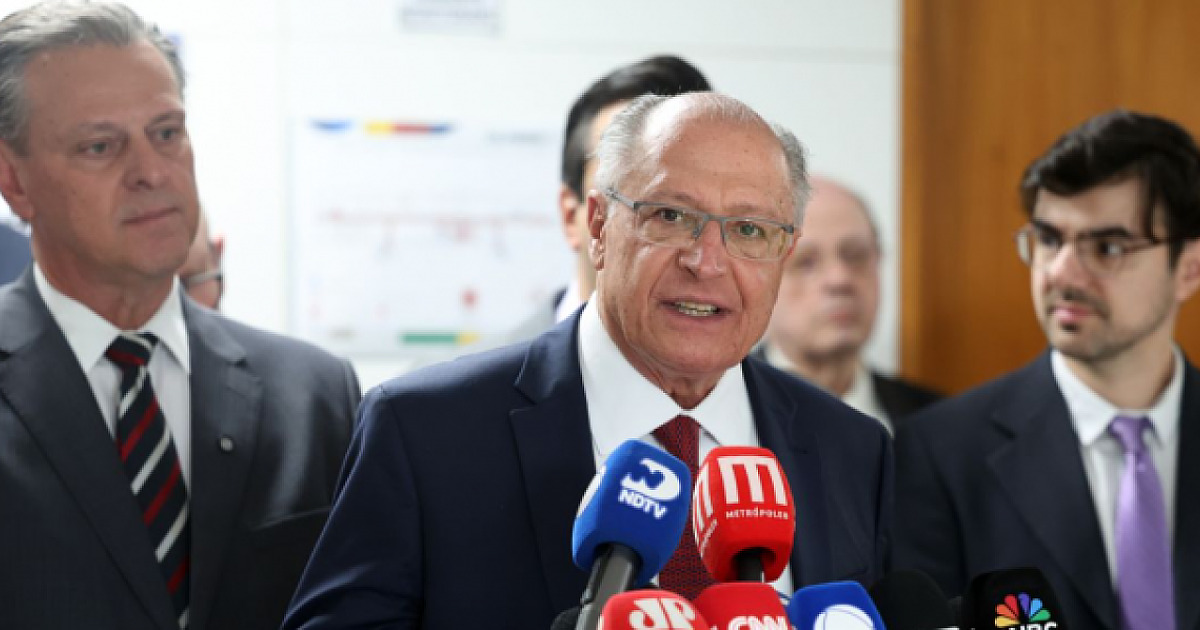 Vice-presidente diz que governo tentará acordo antes do prazo para tarifaço